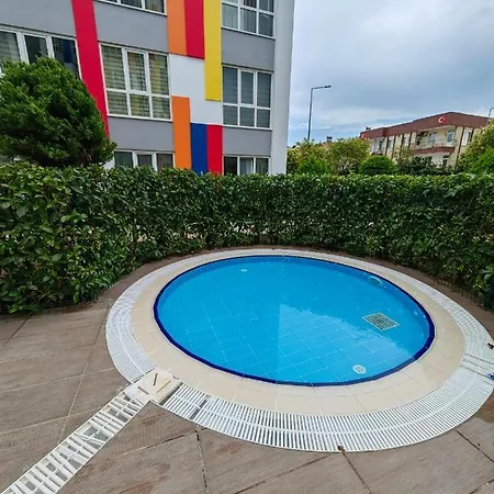 Apartment Selin's With Pool View