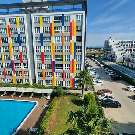 Selin's With Pool View Apartment